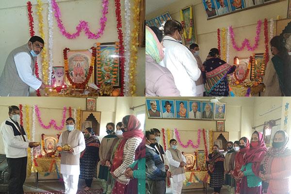 Maharshi Vidya Mandir Daulatpurchowk, celebrated 150th Birthday Anniversary of His Divinity Gurudev Shri Swami Brahmanand Saraswati Ji .The celebration commenced with Special Shri Guru Parampara Poojan and followed by lighting of lamp by Principal.